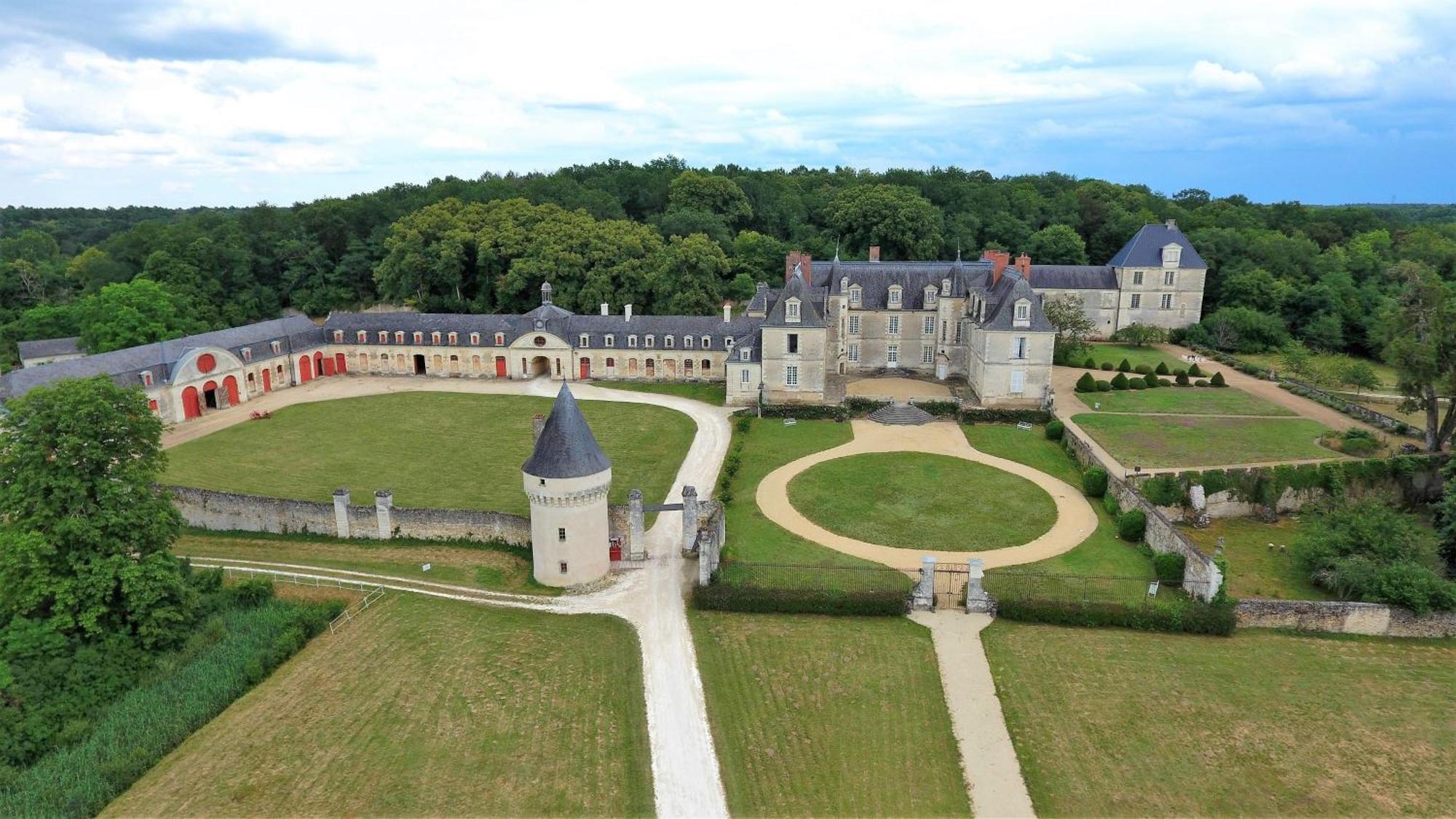 Chambres D'Hotes Au Chateau De Gizeux Exterior photo